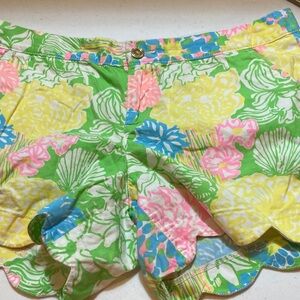 Lilly Pulitzer Floral Women's Shorts size 10
